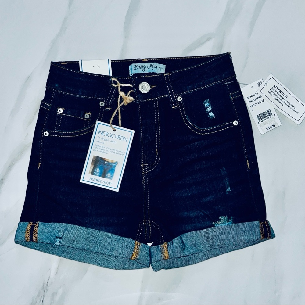 Indigo Rein Cuffed High-Rise shorts sizes in stock 1/24w, or 9/28w